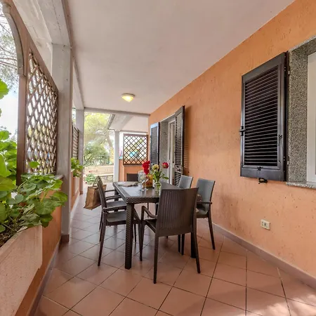 Village Le Calanchiole 카폴리베리