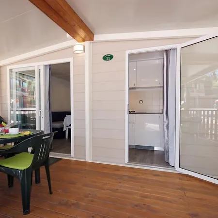 Village Le Calanchiole * קאפוליברי