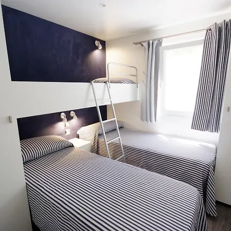 Village Le Calanchiole منتزه العطل