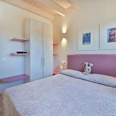 פארק נופש Village Le Calanchiole *