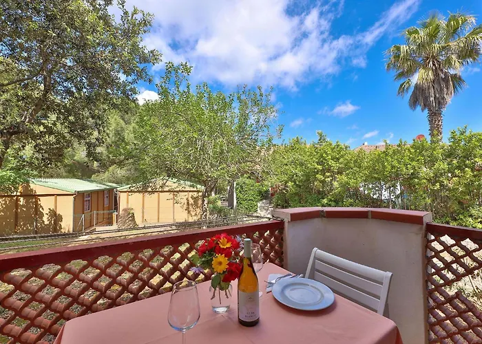 Parco vacanze Village Le Calanchiole *