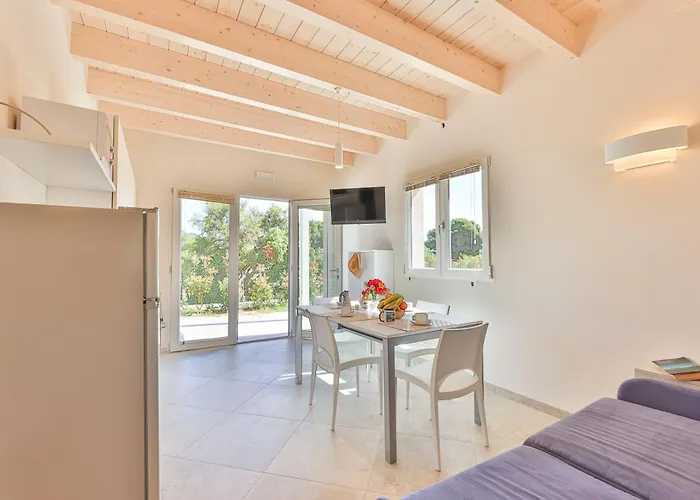 Village Le Calanchiole 假日公园 *